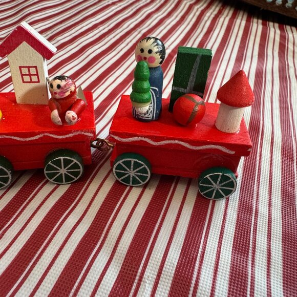 Vintage Handcrafted Wooden Christmas Train Decor Set - Picture 4 of 5